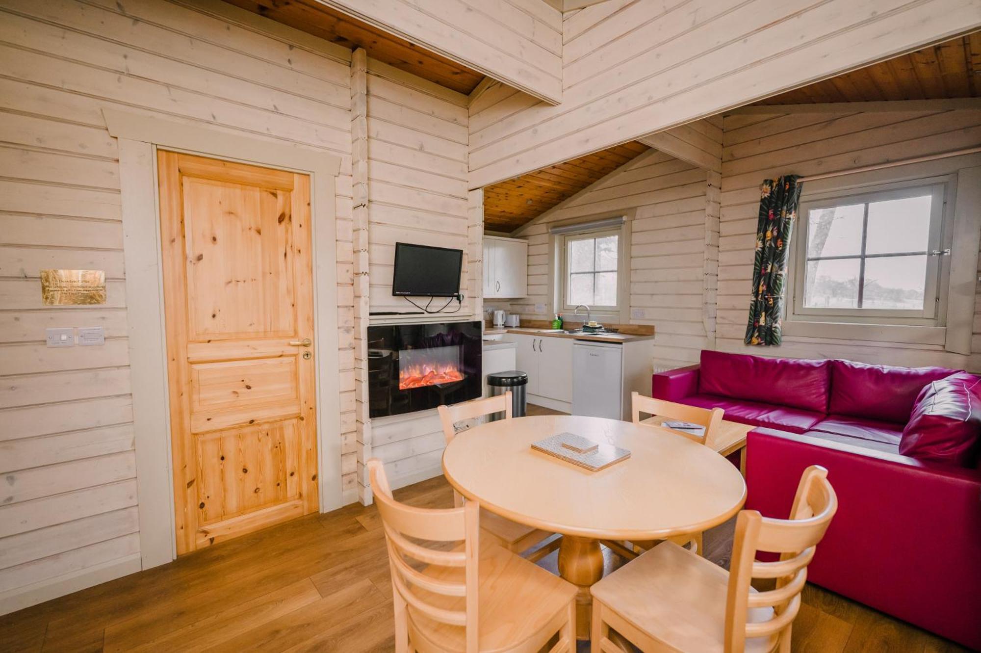 The Jonas Centre Villa Leyburn Luaran gambar